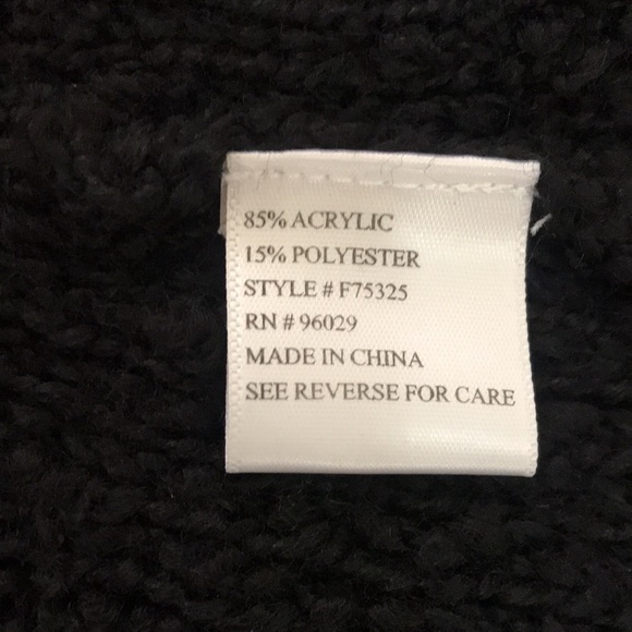 Alliance Knitters Inc Knit Cadigan Black Sweater
Size 2X - Picture 8 of 9